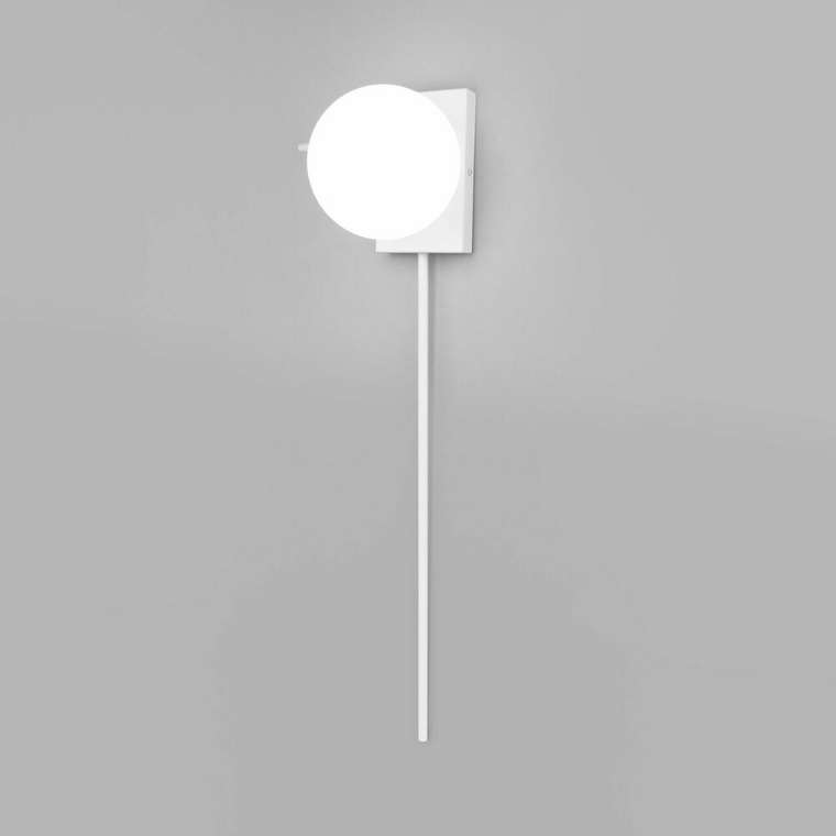 Настенный светильник Fredo L белого цвета