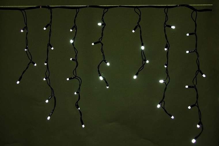 A-020 LED A WT светодиод."бахрома"3x0.6м 140LEDчерный провод влагозащ.,морозостойк., без контроллера
