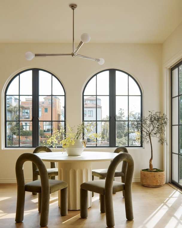 Серебристая современная люстра "Рамси"