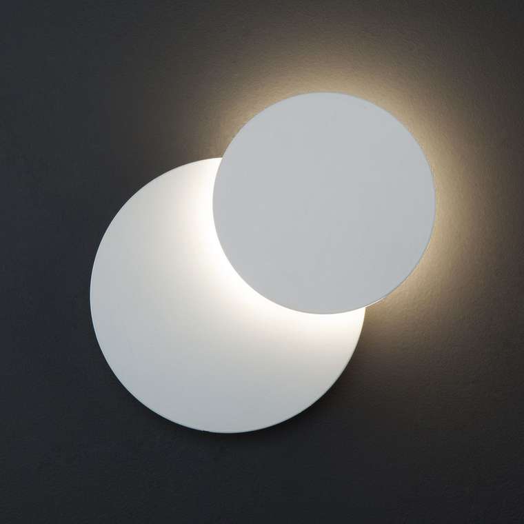 Настенный светодиодный светильник Figure белого цвета