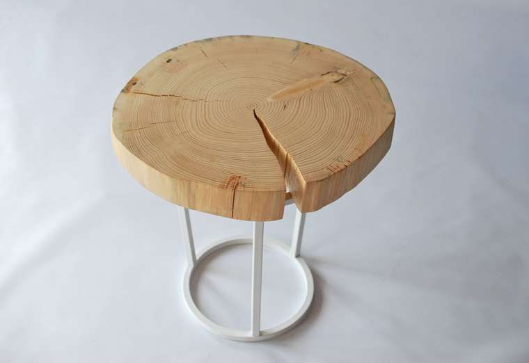 Кофейный стол Round Pine бело-бежевого цвета