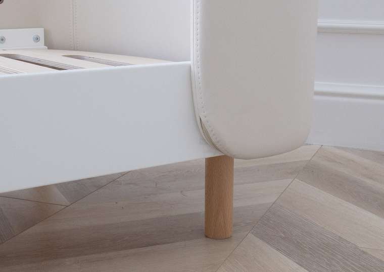 Кровать Kidi Soft 67х167 бело-молочного цвета