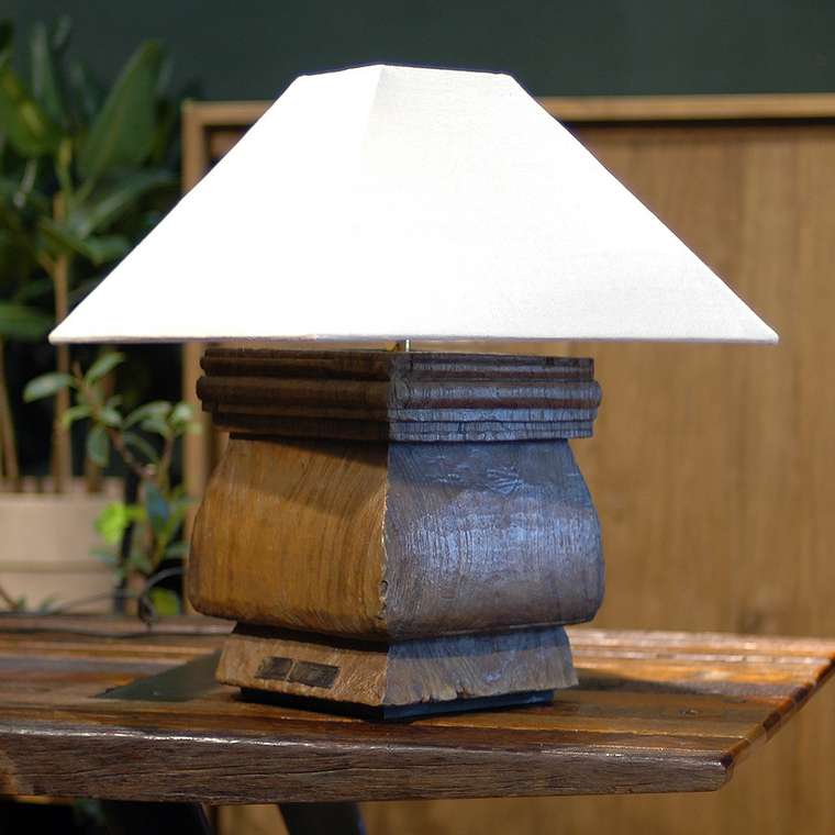Настольная лампа OldJava "Ompa Chub"