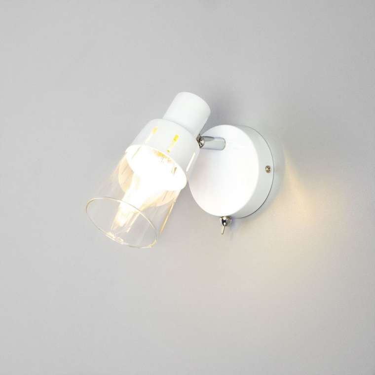 Настенный светильник с выключателем 20081/1 белый Potter