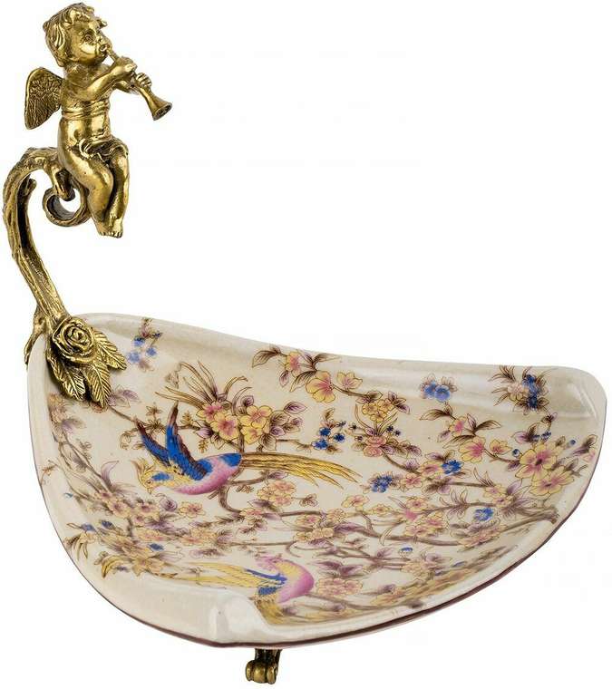 Блюдо с ангелом бежевого цвета