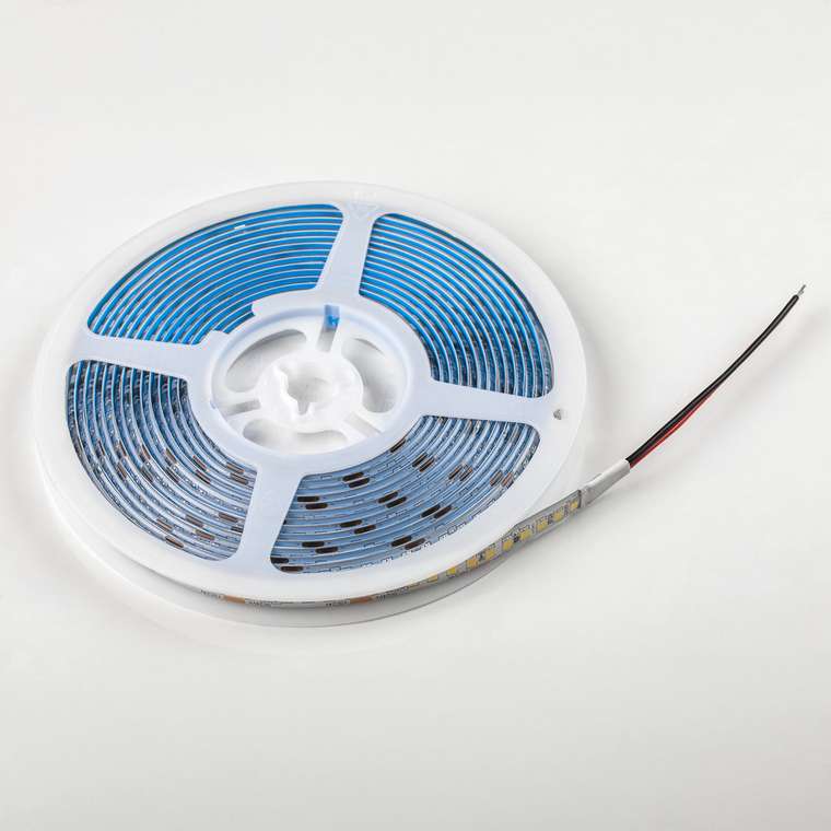 Лента LIGHTSTAR LED 24V 14W 180leds/M 1900LM/M 4000K IP65 1шт = 5м