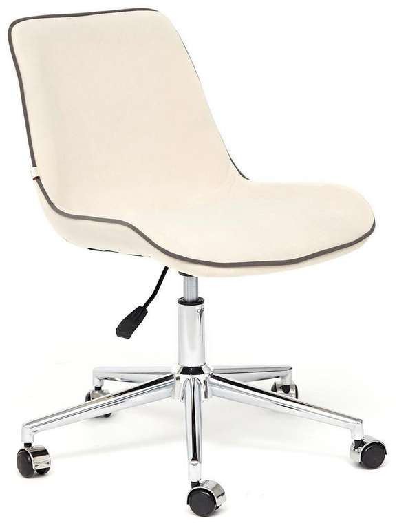 Кресло офисное Style молочного цвета