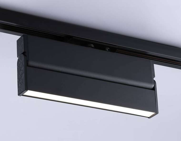 Трековый однофазный светильник Ambrella Light Track System GL6808