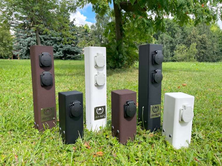 Уличная розетка с защитной крышкой 5900Вт IP54 Dorolight Frank OPS200-400ST-H-BK