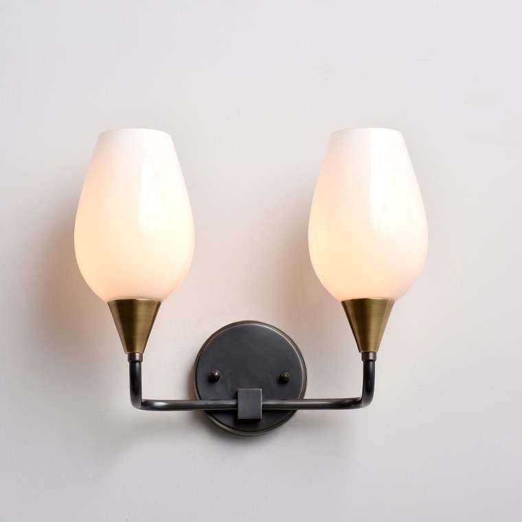 Настенный светильник Isigna со стеклянными плафонами 