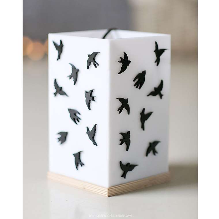 Настольная лампа от Birds