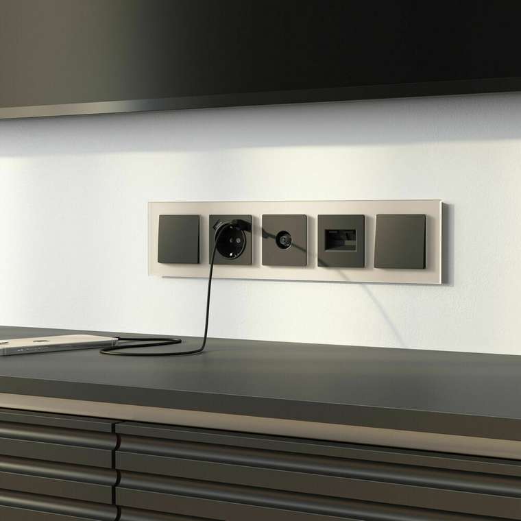W0053111/ Рамка на 5 постов Senso (шампань, стекло soft-touch) W0053111 Senso шампань soft-touch