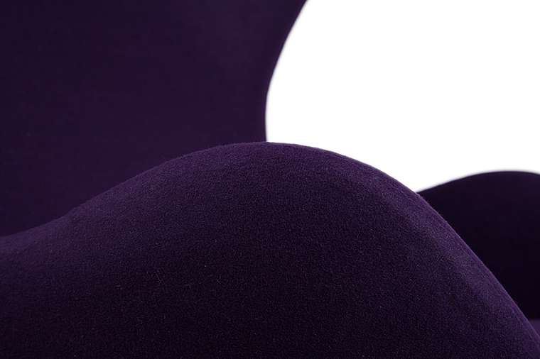 Кресло Egg Chair темно-фиолетового цвета