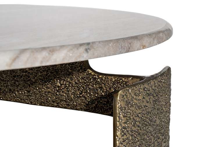 Стол журнальный 100 бежевого цвета