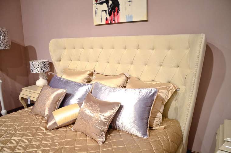 Кровать Mestre бежевого цвета 180х200 