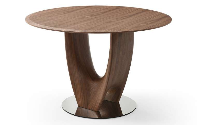 Обеденный стол Rio коричневого цвета