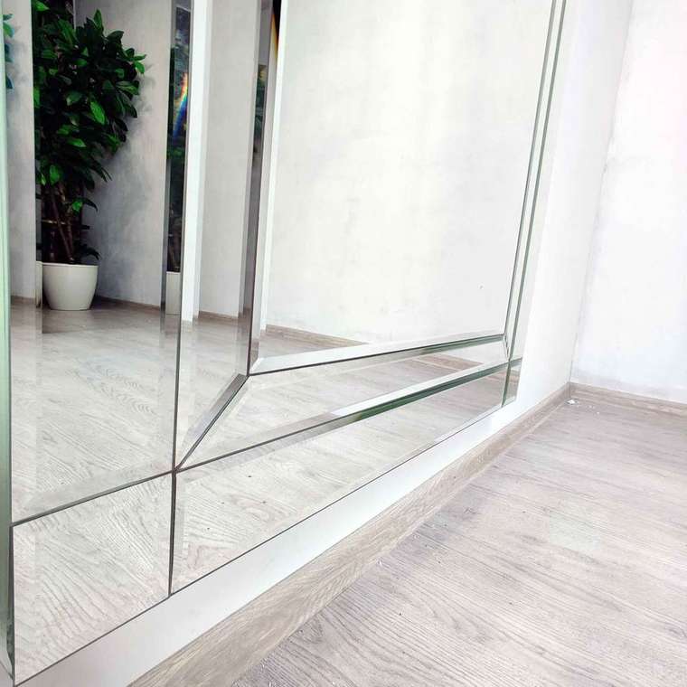 Настенное зеркало Selika 80x180 серебряного цвета