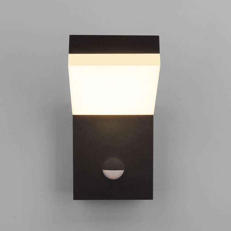 Уличный настенный светильник с датчиком движения Sensor 3000K IP54 1541 TECHNO LED черный