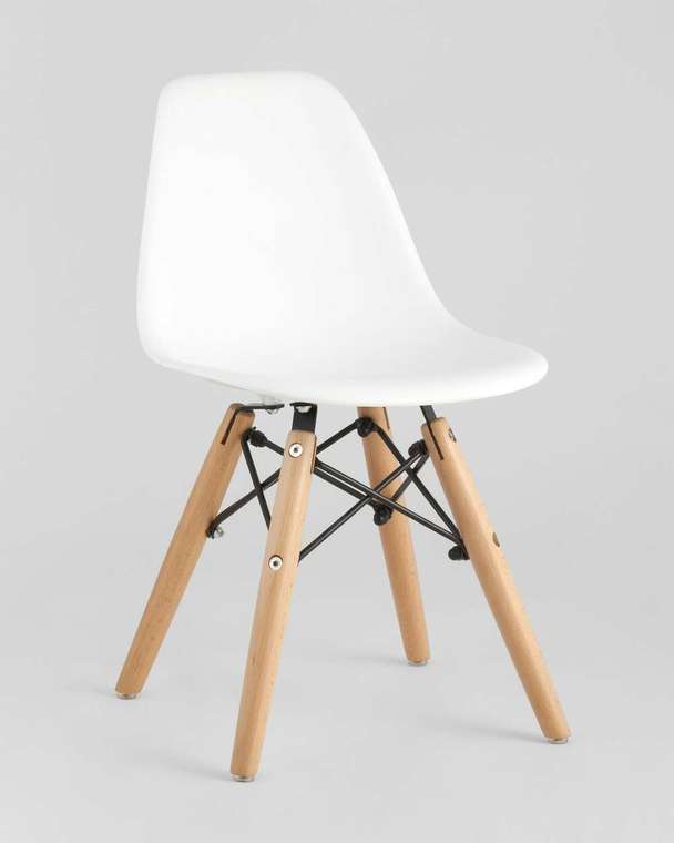 Детский стул Dsw Eames белого цвета