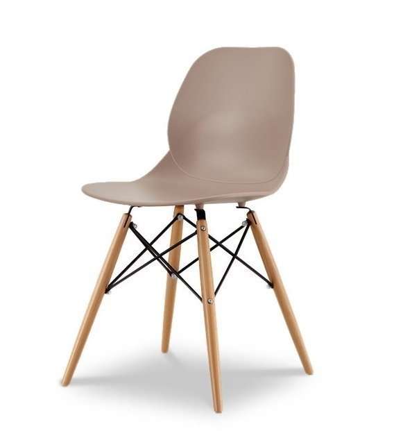 Набор из четырех стульев Тори коричневого цвета на деревянных ножках