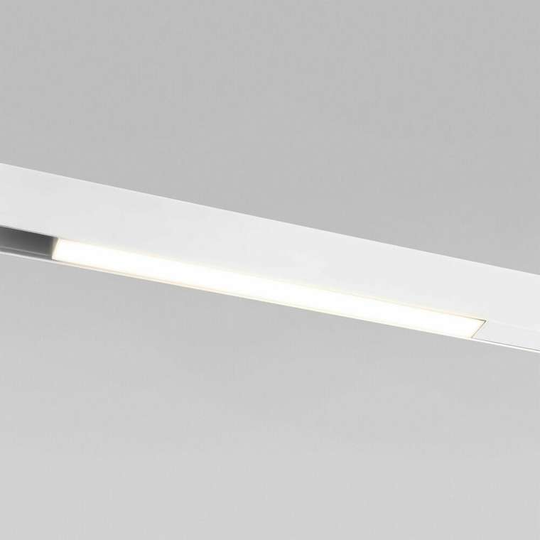 Трековый светильник Slim Magnetic L01 белого цвета