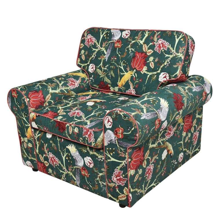 Кресло с яркой обивкой