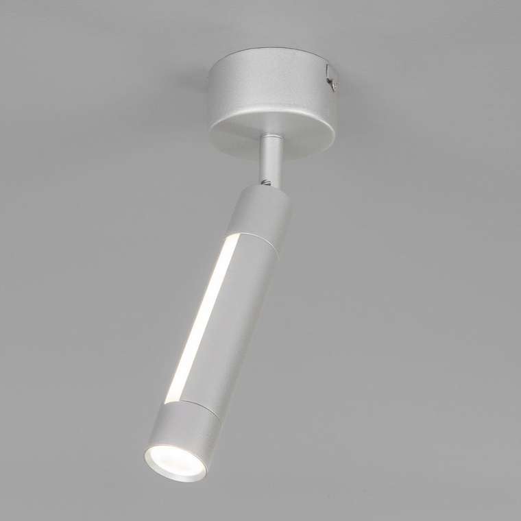 Настенно-потолочный светодиодный светильник Strong серебряного цвета