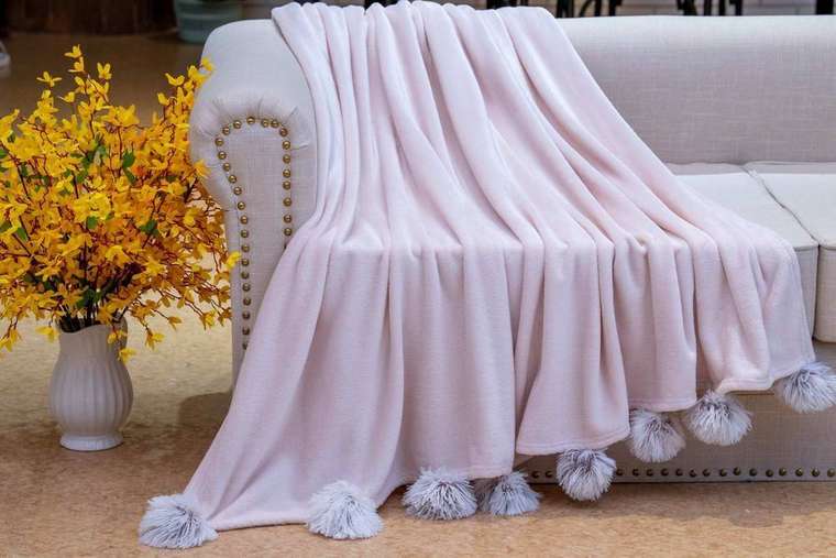 Плед Fluffy ball 220х240 розового цвета