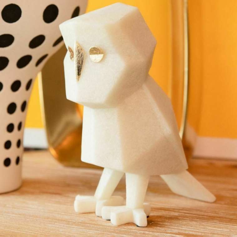 Статуэтка из камня Stone Owl белого цвета