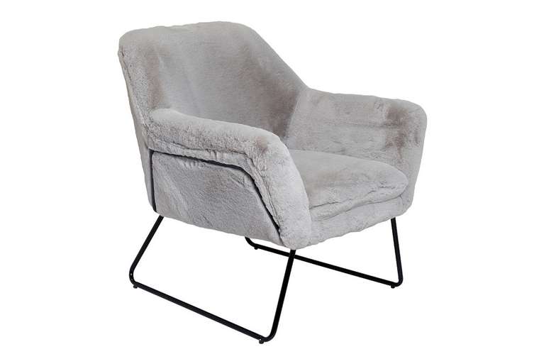 Кресло серого цвета на металлических ножках