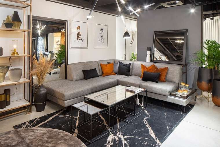 Ковер Pietra Black Honey теплого черного цвета 200х300