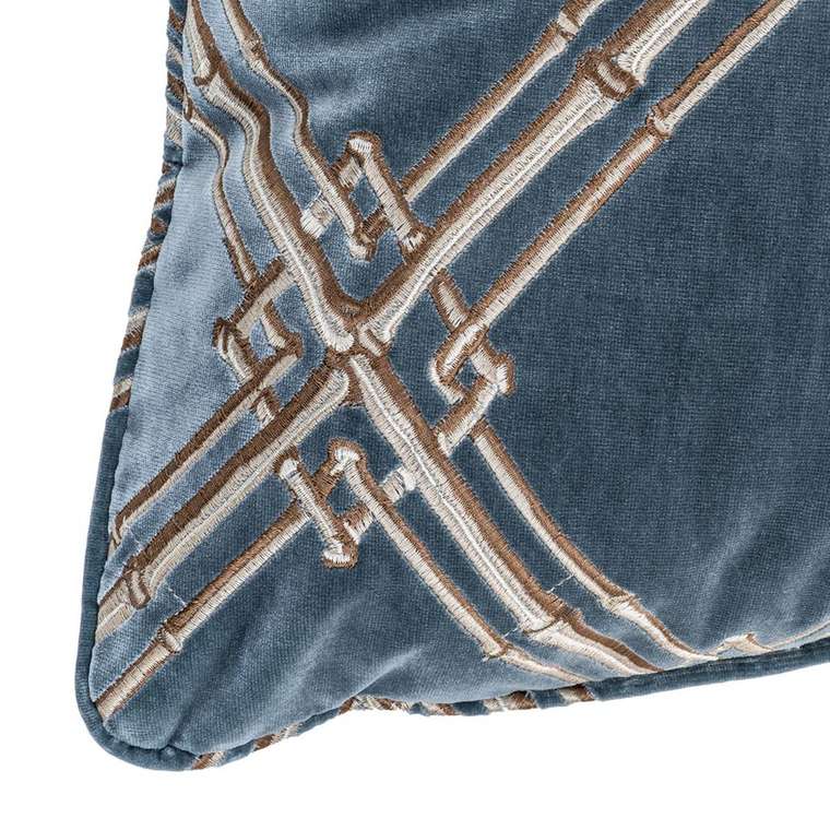 Подушка Eichholtz Austen с вышивкой бежевого цвета