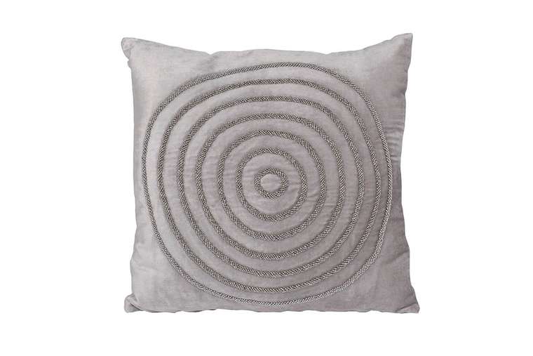 Подушка с бисером Круги серебряного цвета