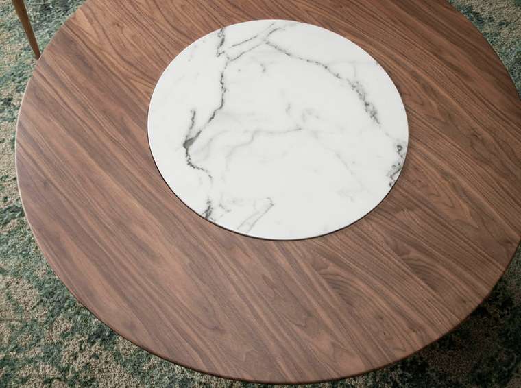 Круглый обеденный стол с керамической вставкой