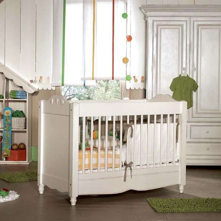 Кровать для новорожденного с регулируемой высотой Нордик белого цвета