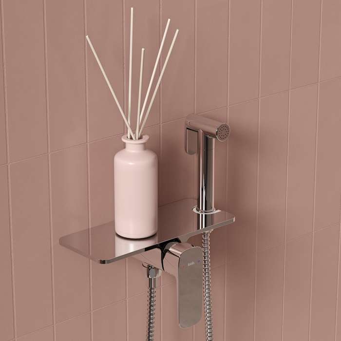 Встраиваемый смеситель IDDIS Axes с гигиеническим душем и полкой