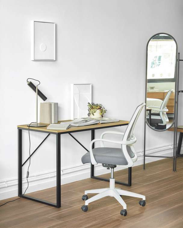 Офисное кресло Melva бело-серого цвета