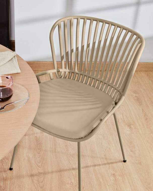 Стул Surpik beige бежевого цвета