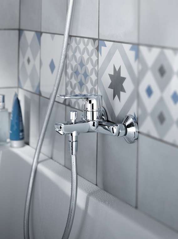 Смеситель Oscar для ванны