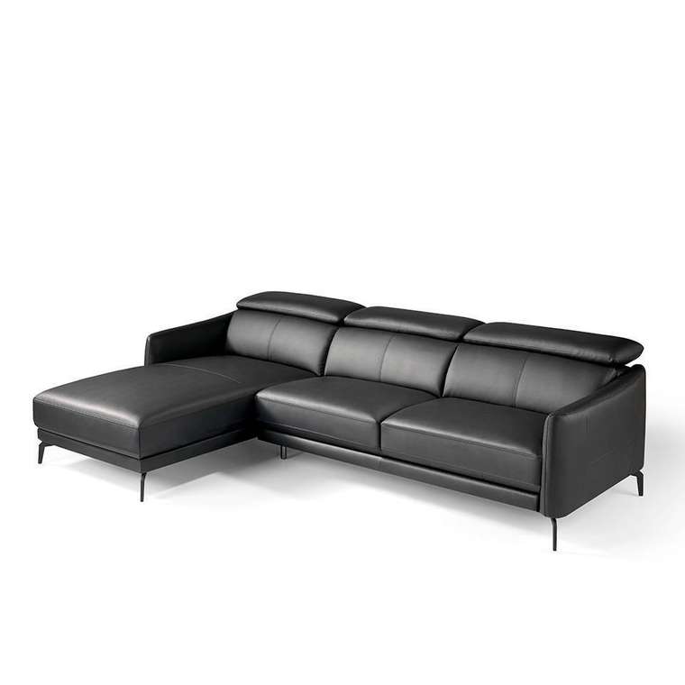 Угловой диван в обивке из кожи черного цвета