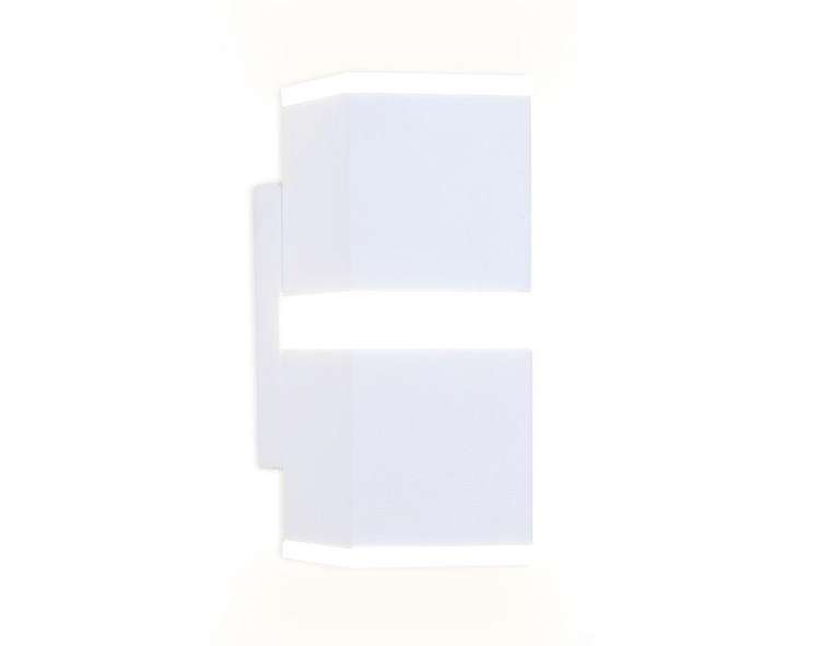 Настенный светодиодный светильник Wal белого цвета