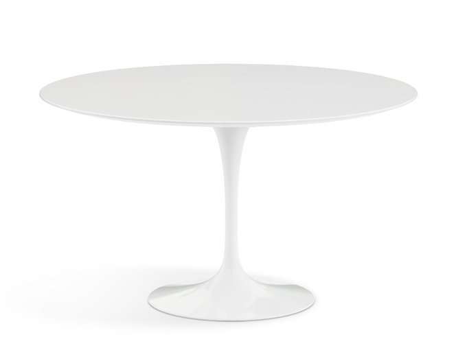 Обеденный стол Apriori T со столешницей белого цвета