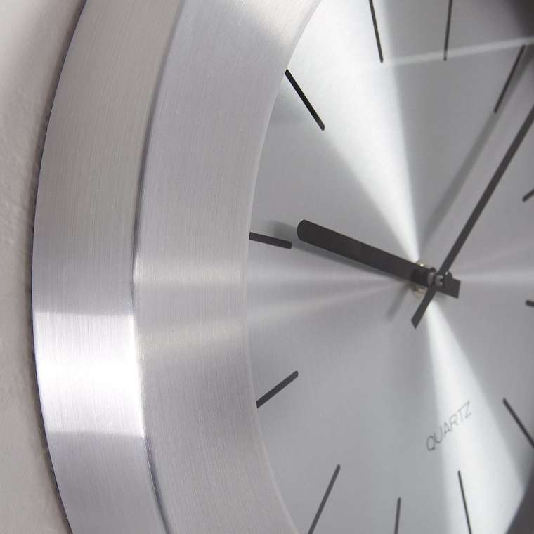 Часы настенные Meyers из металла серебристого цвета