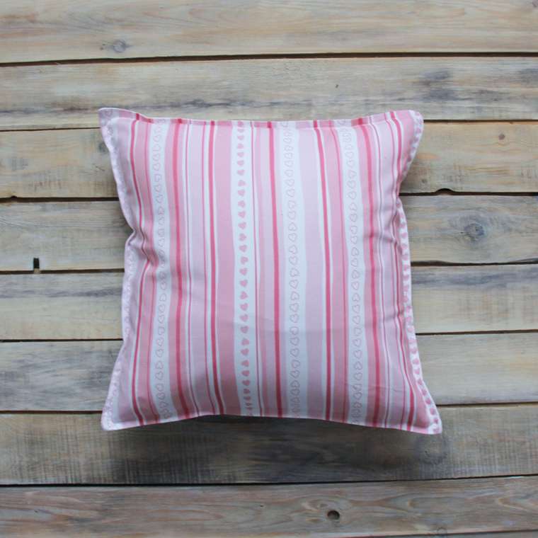 Подушка Pink Stripes из 100% хлопка