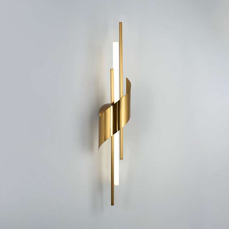 Настенный светильник ML.655.650 BS (акрил, цвет прозрачный)