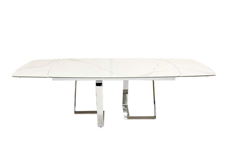 Раздвижной обеденный стол белого цвета