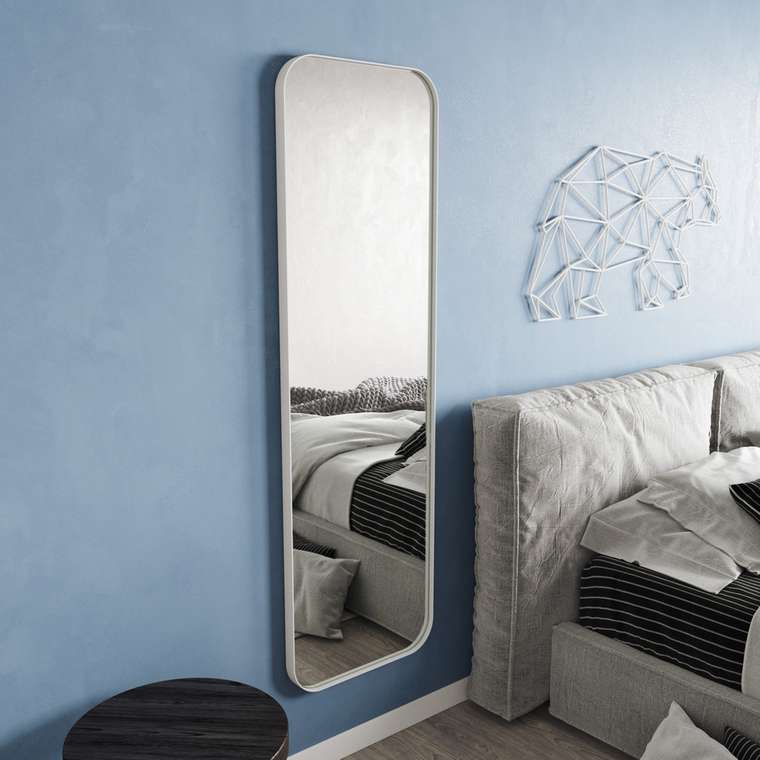 Дизайнерское настенное зеркало Kuvino L в тонкой раме белого цвета