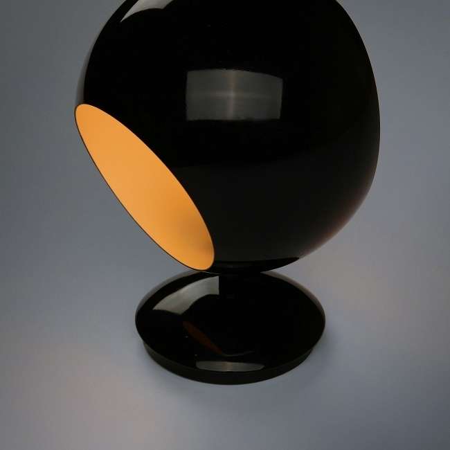 Настенный светильник "Sphere" из металла и стали