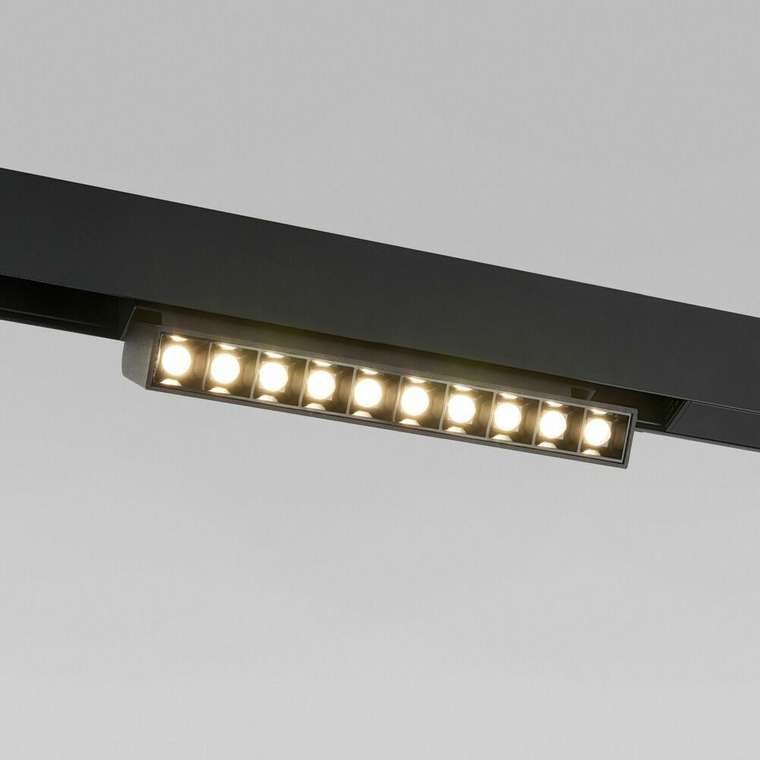 Трековый светильник Slim Magnetic HL02 черного цвета