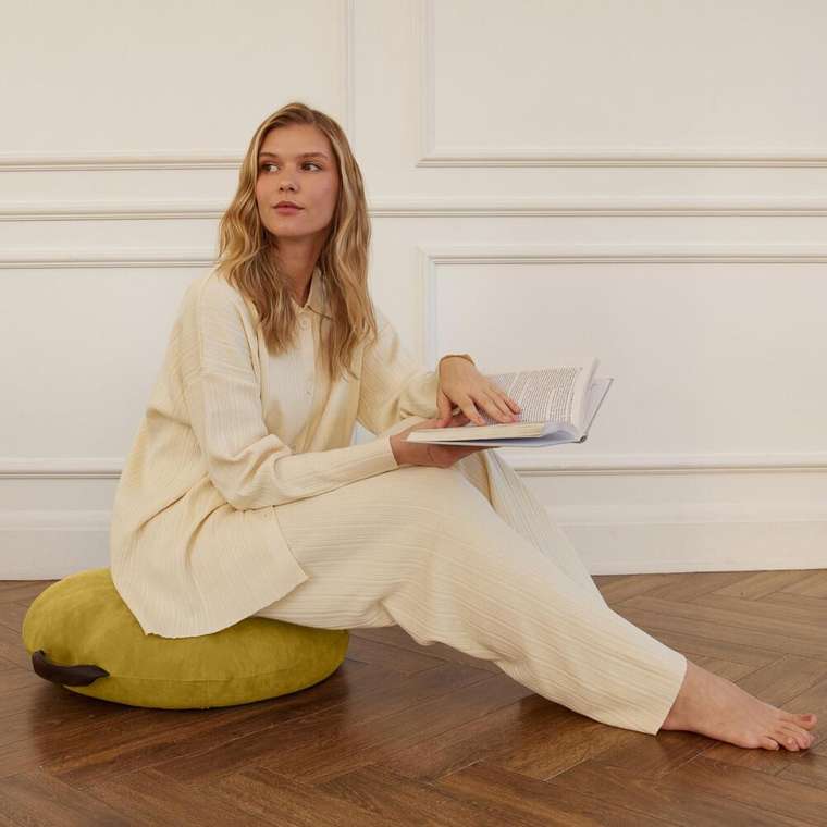 Набор из двух подушек-сидушек горчичного цвета